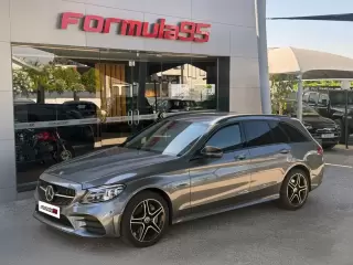 Mercedes-Benz C 300 de AMG Line — fotografia 1