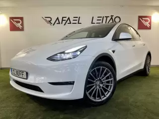 Tesla Model Y Long Range Tração Integral — fotografia 1