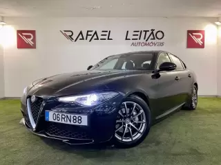 Alfa Romeo Giulia 2.2 D — fotografia 1