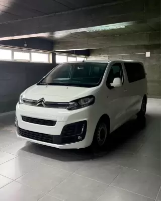 Citroën Jumpy Standard Flexkabine — fotografia 1