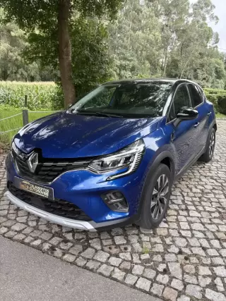 Renault Captur 1.0 TCe Techno — fotografia 1