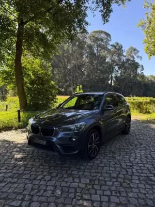 BMW X1 18 d sDrive Advantage — fotografia 1