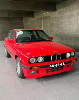 BMW 318 iS — fotografia 1