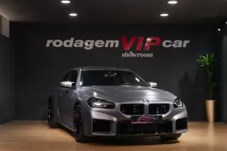 BMW M2 Auto — fotografia 1