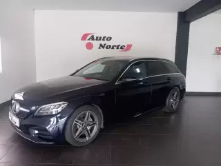 Mercedes-Benz C 220 d AMG Line — fotografia 1