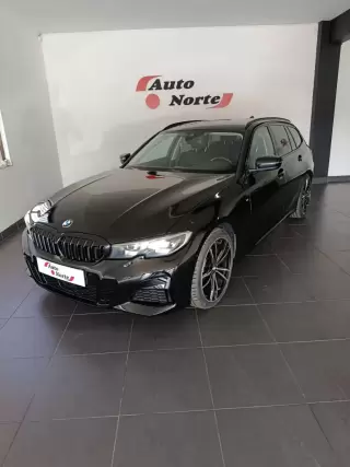 BMW 320 d Pack Desportivo M Auto — fotografia 1