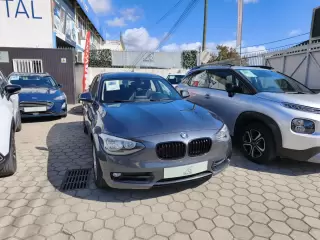 BMW 118 d Pack M — fotografia 1