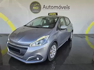 Peugeot 208 1.5 BlueHDi Active — fotografia 1