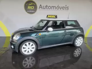MINI 3 Portas Cooper D — fotografia 1