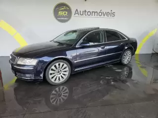 Audi A8 3.0 TDi V6 quattro — fotografia 1