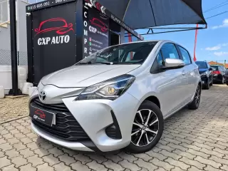 Toyota Yaris 1.0 VVT-i Comfort — fotografia 1