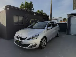 Peugeot 308 SW 130 e-THP Stop & Start Active — fotografia 1