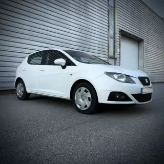 Seat Ibiza 1.2 TDI CR Ecomotive Style — fotografia 1