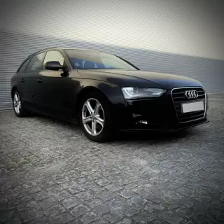 Audi A4 Avant 2.0 TDI S-line — fotografia 1