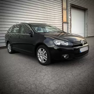 VW Golf Variant 1.6 TDi Highline — fotografia 1