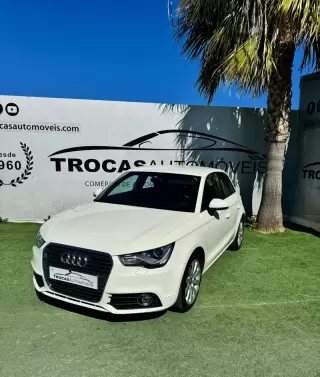 Audi A1 Sportback 1.6 TDI Advance S-Tronic — fotografia 1