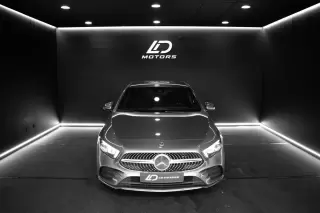 Mercedes-Benz A 250e Limousine AMG — fotografia 1