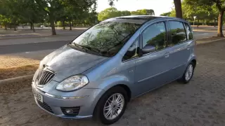 Lancia Musa 1.3 16V M-jet Platino — fotografia 1