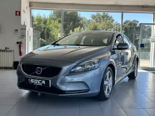 Volvo V40 1.6 D2 Momentum Eco — fotografia 1
