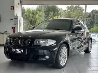 BMW 118 d Pack M — fotografia 1
