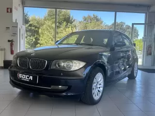 BMW 118 d Line Sport — fotografia 1