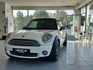 MINI 3 Portas Cooper D — fotografia 1