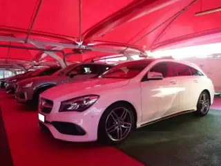 Mercedes-Benz CLA 200 d Shooting Brake AMG Line Aut. — fotografia 1