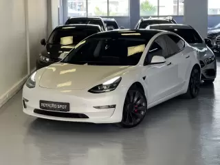 Tesla Model 3 Performance Dual Motor AWD — fotografia 1