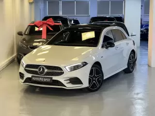 Mercedes-Benz A 250 e 8G-DCT AMG Line — fotografia 1