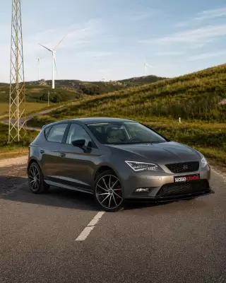 Seat Leon 1.6 TDI Style Ecomotive — fotografia 1