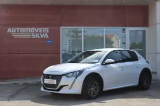 Peugeot e-208 50 kWh Allure — fotografia 1
