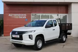 Mitsubishi L200 2.3 DI-D Space Cab Invite 4WD — fotografia 1