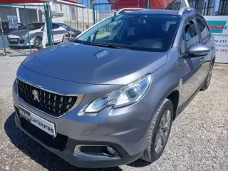 Peugeot 2008 1.2 PureTech Style — fotografia 1