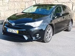 Toyota Avensis Touring Sports 1.6 D-4D Luxury+GPS — fotografia 1