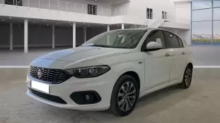 Fiat Tipo 1.3 MultiJet City Life — fotografia 1