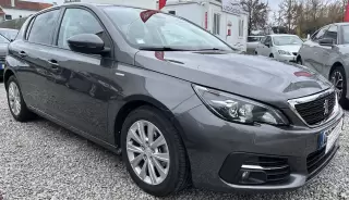 Peugeot 308 1.5 BlueHDi Style — fotografia 1