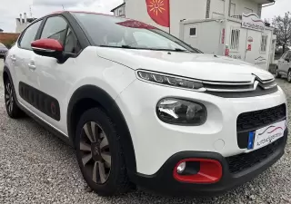 Citroën C3 1.2 PureTech Shine — fotografia 1