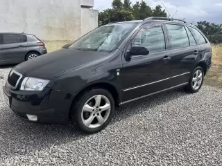 Skoda Fabia Break 1.4 Style — fotografia 1