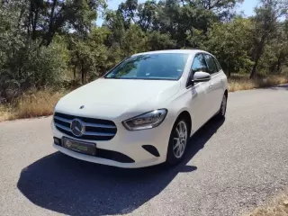 Mercedes-Benz B 180 d Style Plus Aut. — fotografia 1