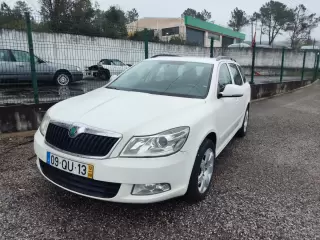 Skoda Octavia Break 1.6 TDi Elegance — fotografia 1