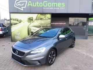 Volvo V40 2.0 D3 R-Design Momentum — fotografia 1