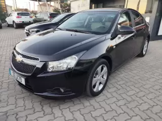 Chevrolet Cruze 2.0 LT — fotografia 1