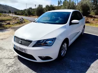 Seat Toledo 1.6 TDI Style — fotografia 1