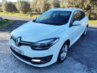 Renault Mégane Sport Tourer 1.5 dCi Dynamique SS — fotografia 1