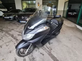 Yamaha Majesty 400 — fotografia 1