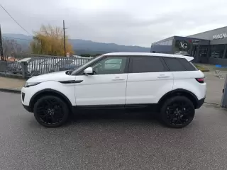 Land Rover Evoque 2.0 D150 R-Dynamic — fotografia 1