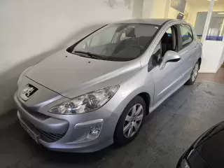 Peugeot 308 1.6 HDi Sport — fotografia 1