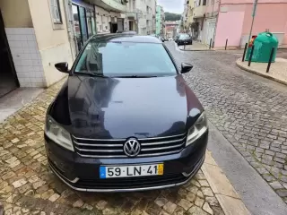 VW Passat 1.6 TDI BlueMotion — fotografia 1