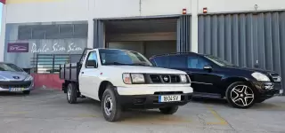 Nissan Pick Up 2.5 D King Cab — fotografia 1