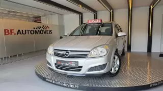Opel Astra Caravan 1.3 CDTi Cosmo — fotografia 1